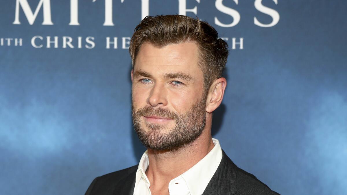Chris Hemsworth Makes An Obscene Amount Of Money For Instagram Posts